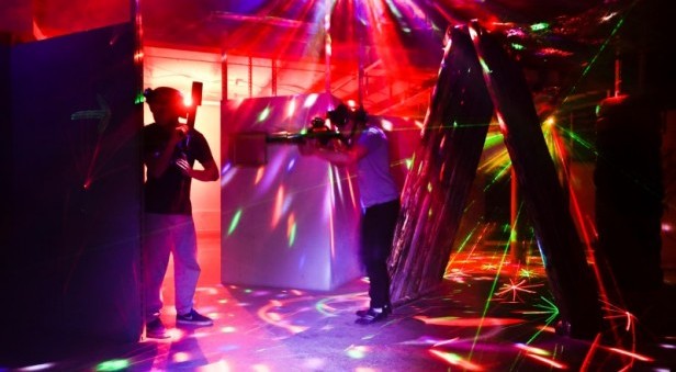 Paintball laserowy dla grupy, Łódź. Zdjęcie 1