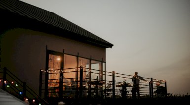 Zwiedzanie winnicy z degustacją - prezent na święta dla dziewczyny